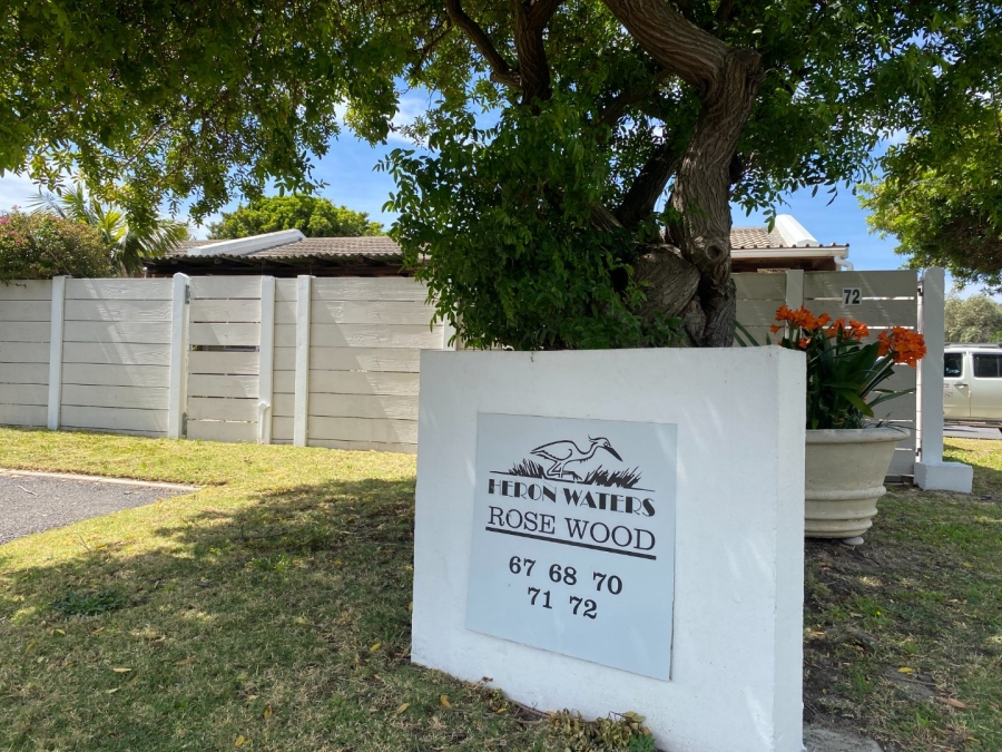 2 Bedroom Property for Sale in Table View Western Cape